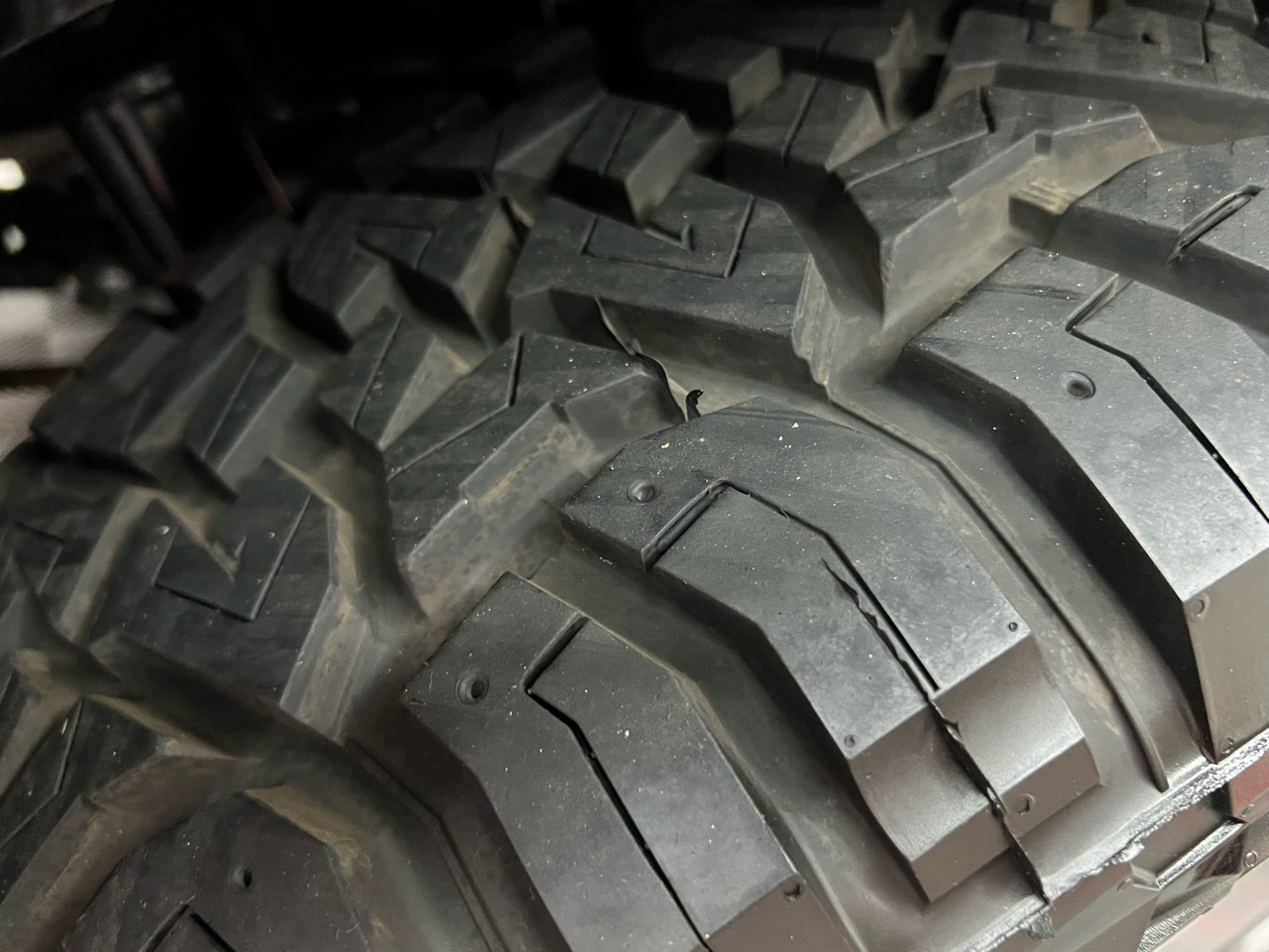 Toyota Tundra Limited 5.7L FFV CrewMax 4WD 2015