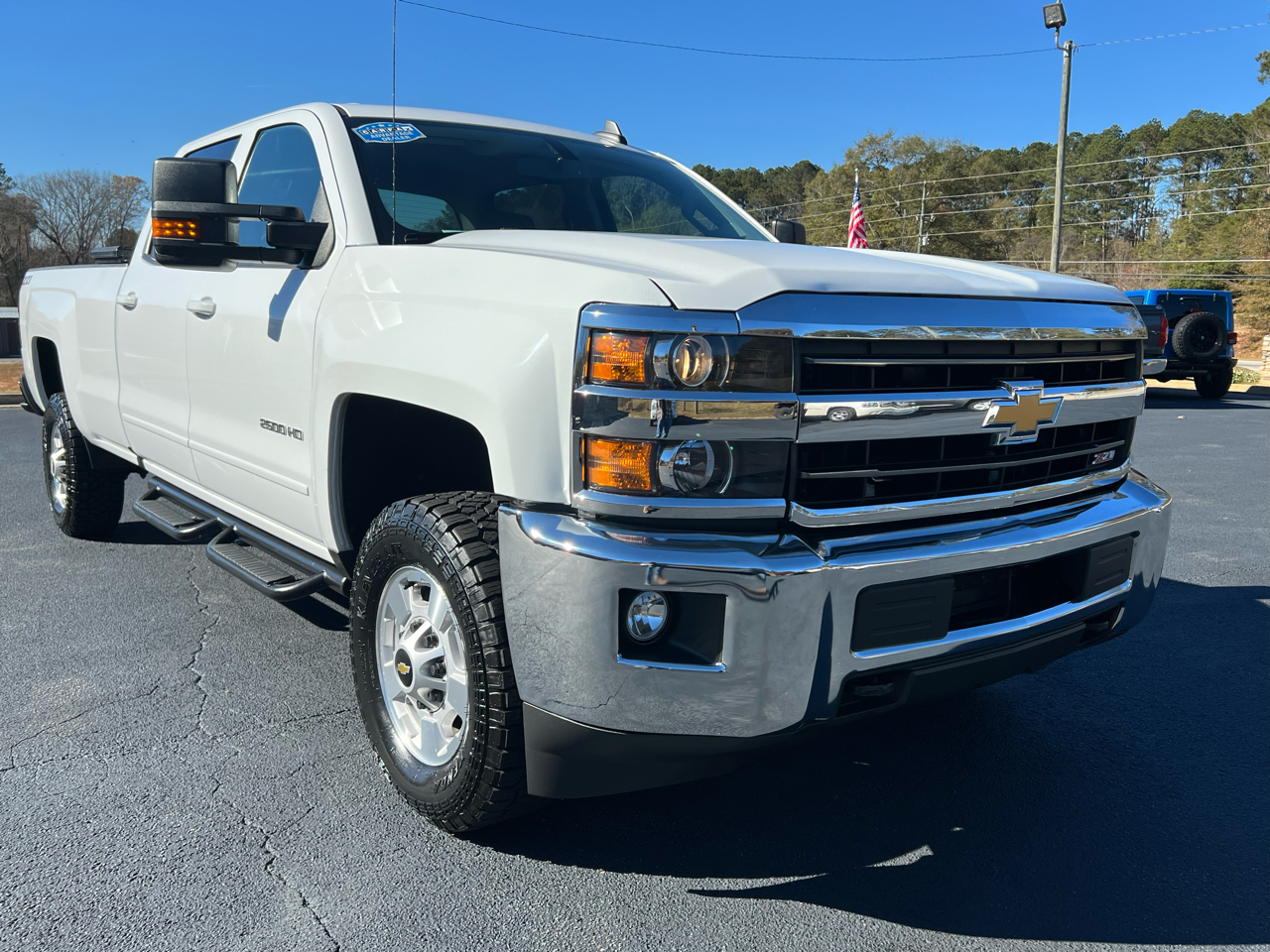 Chevrolet Silverado 2500HD LT Crew Cab Long Box 4WD 2019