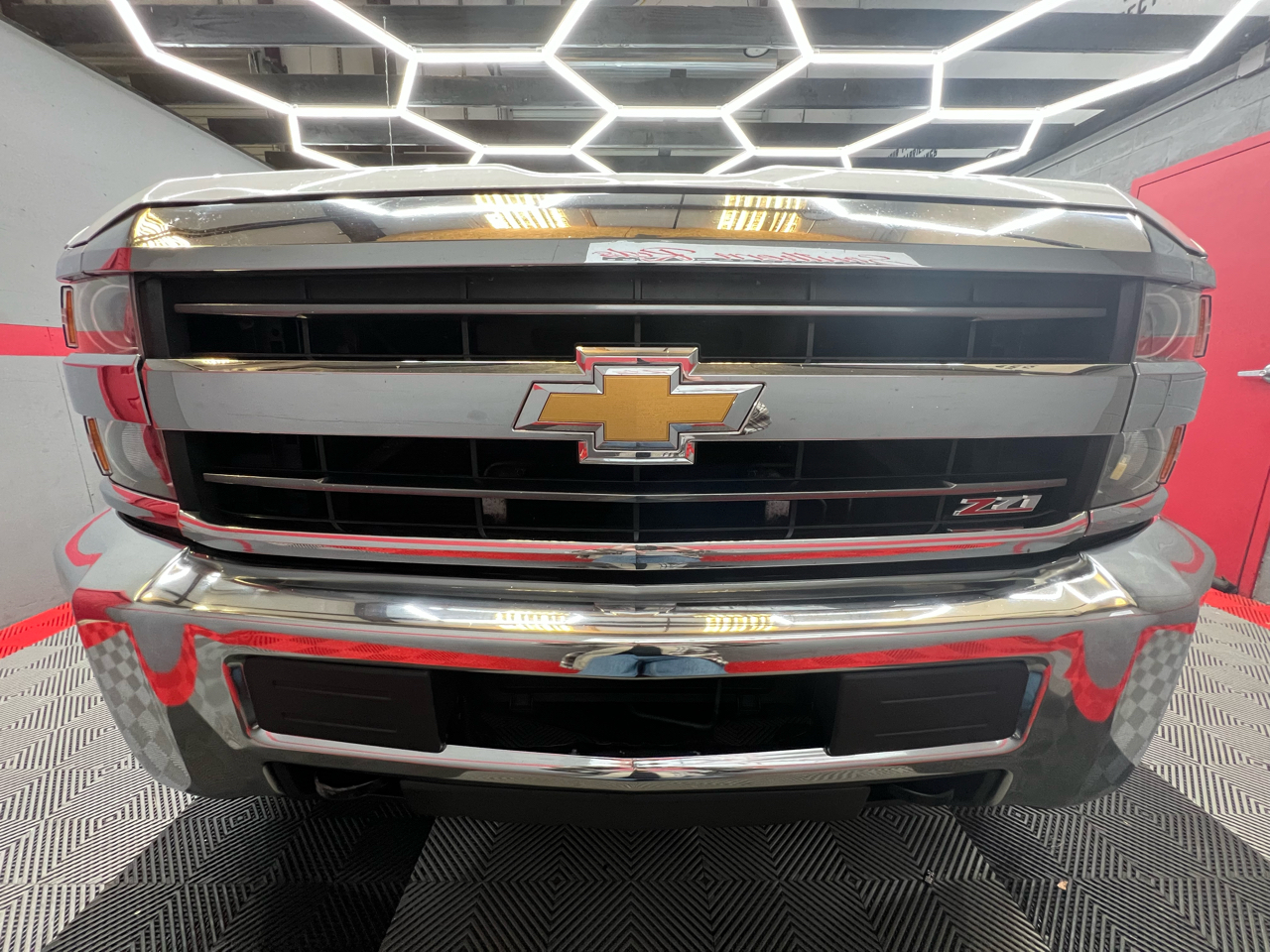 Chevrolet Silverado 2500HD LT Crew Cab Long Box 4WD 2019