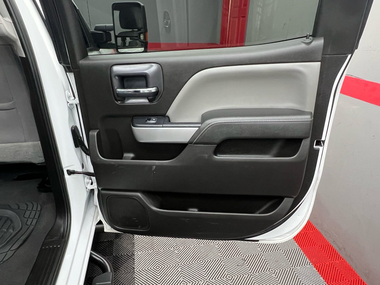 Chevrolet Silverado 2500HD LT Crew Cab Long Box 4WD 2019