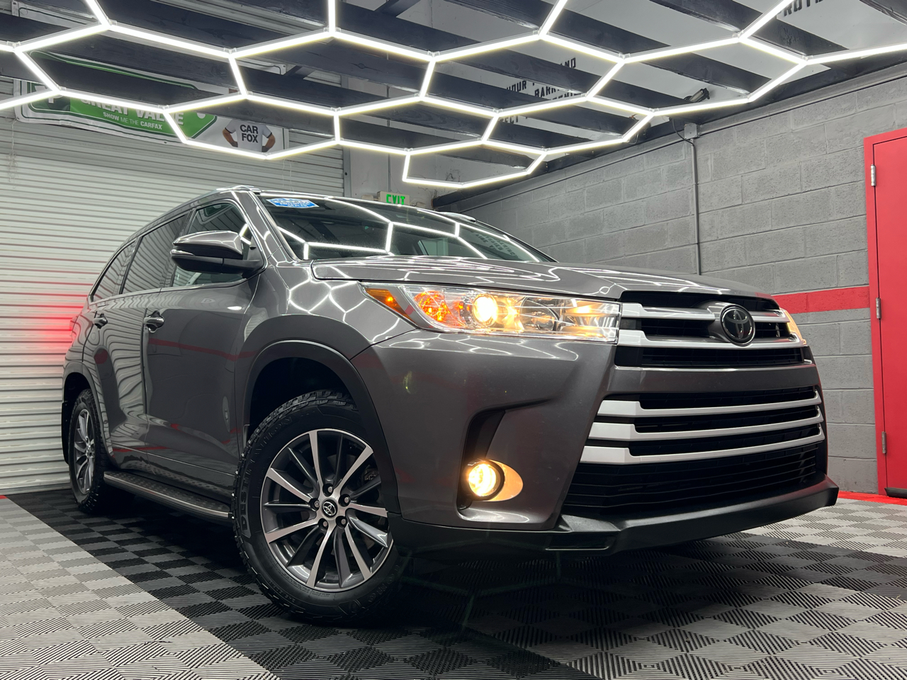Toyota Highlander XLE FWD V6 2018