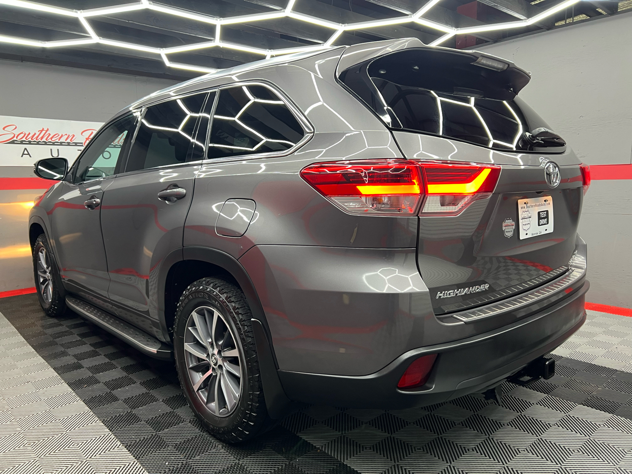 Toyota Highlander XLE FWD V6 2018