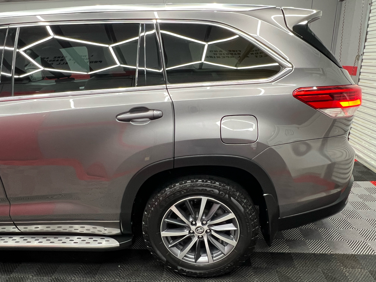 Toyota Highlander XLE FWD V6 2018