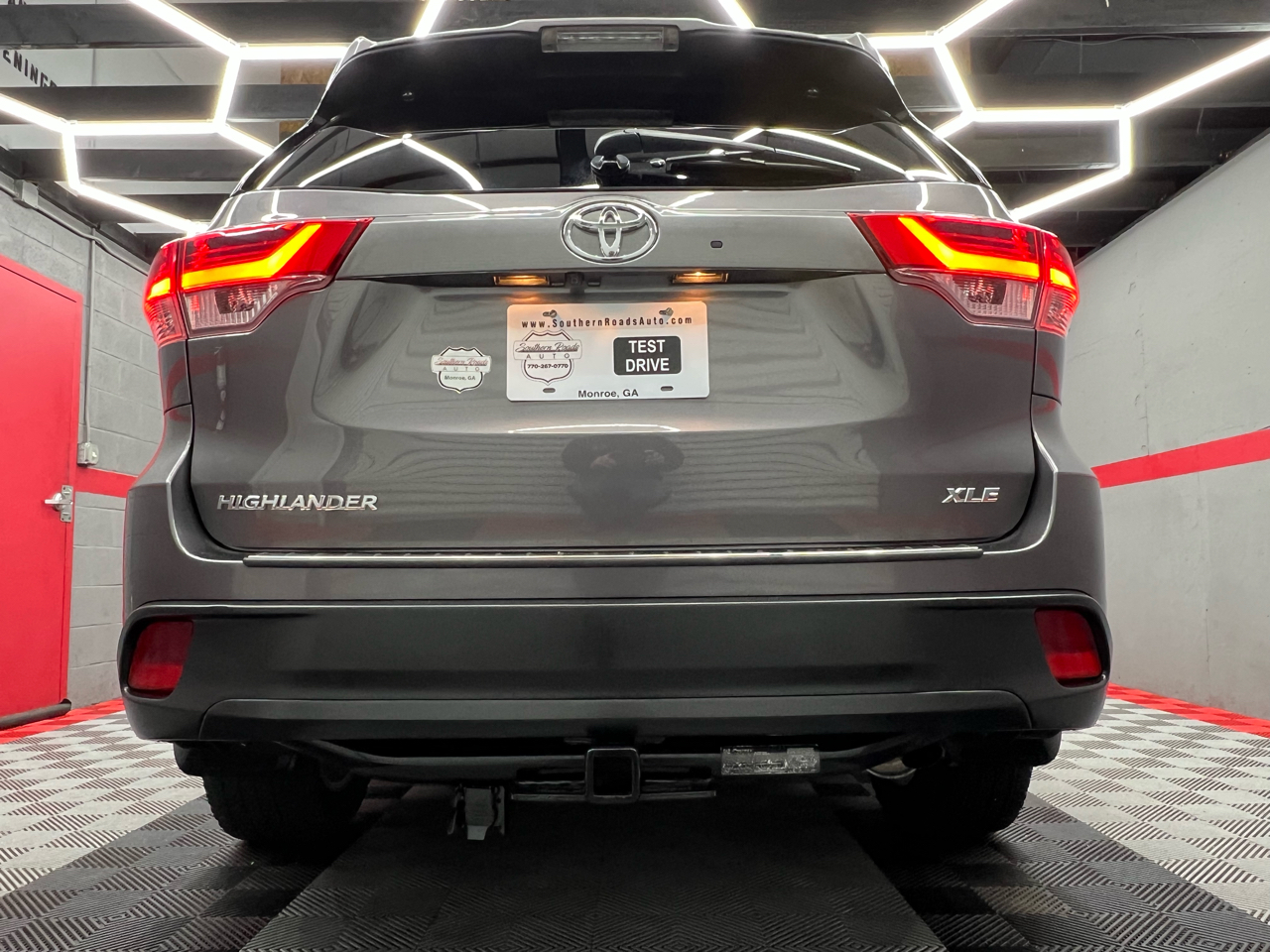 Toyota Highlander XLE FWD V6 2018