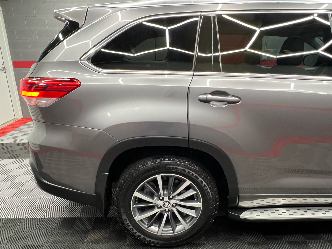 Toyota Highlander XLE FWD V6 2018