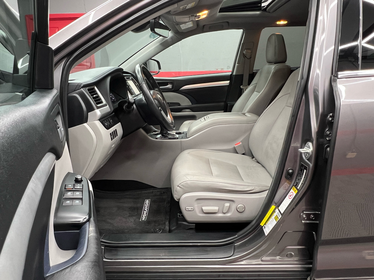 Toyota Highlander XLE FWD V6 2018