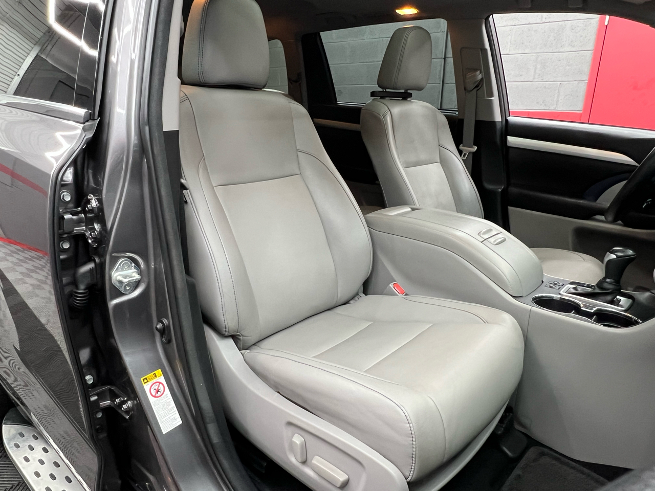 Toyota Highlander XLE FWD V6 2018