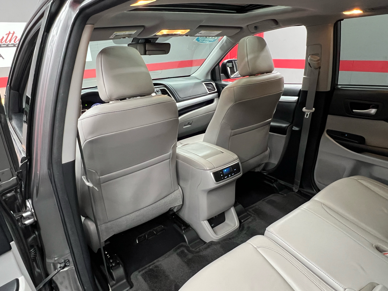 Toyota Highlander XLE FWD V6 2018