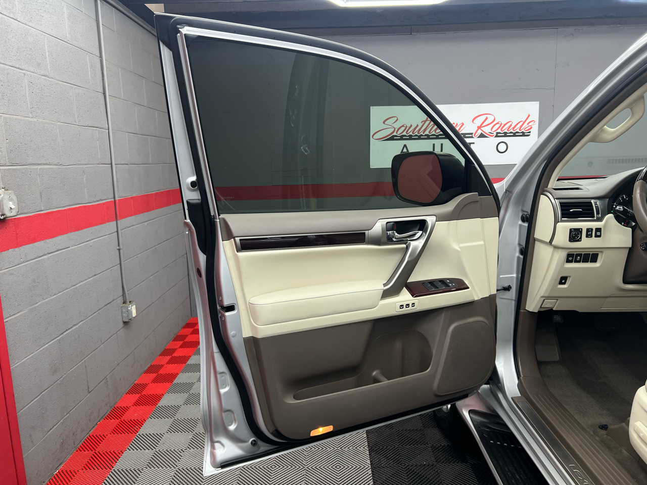 Lexus GX 460 Premium 4D SUV 4WD 2014