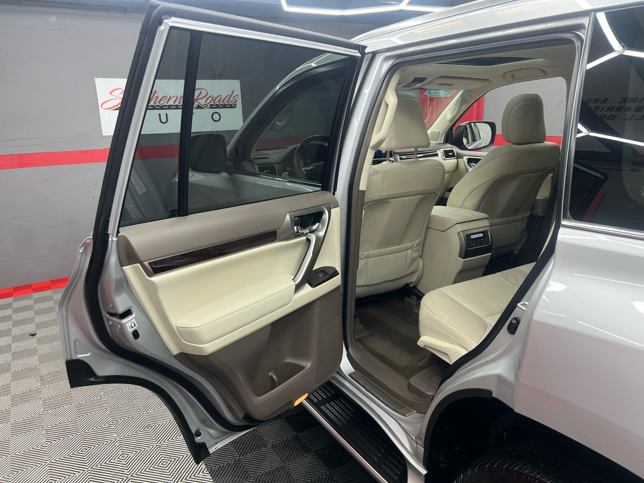 Lexus GX 460 Premium 4D SUV 4WD 2014