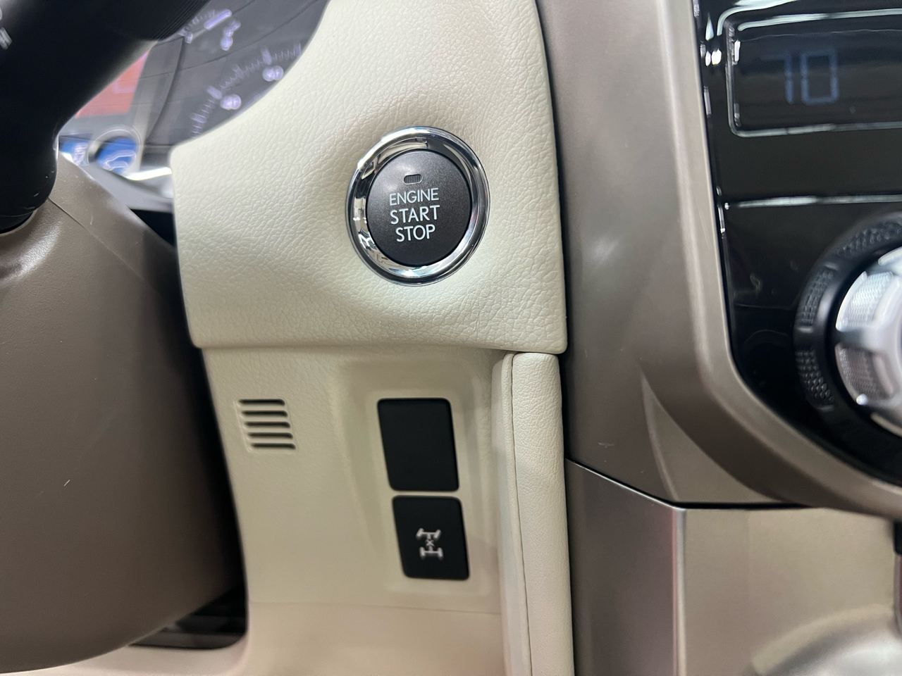 Lexus GX 460 Premium 4D SUV 4WD 2014