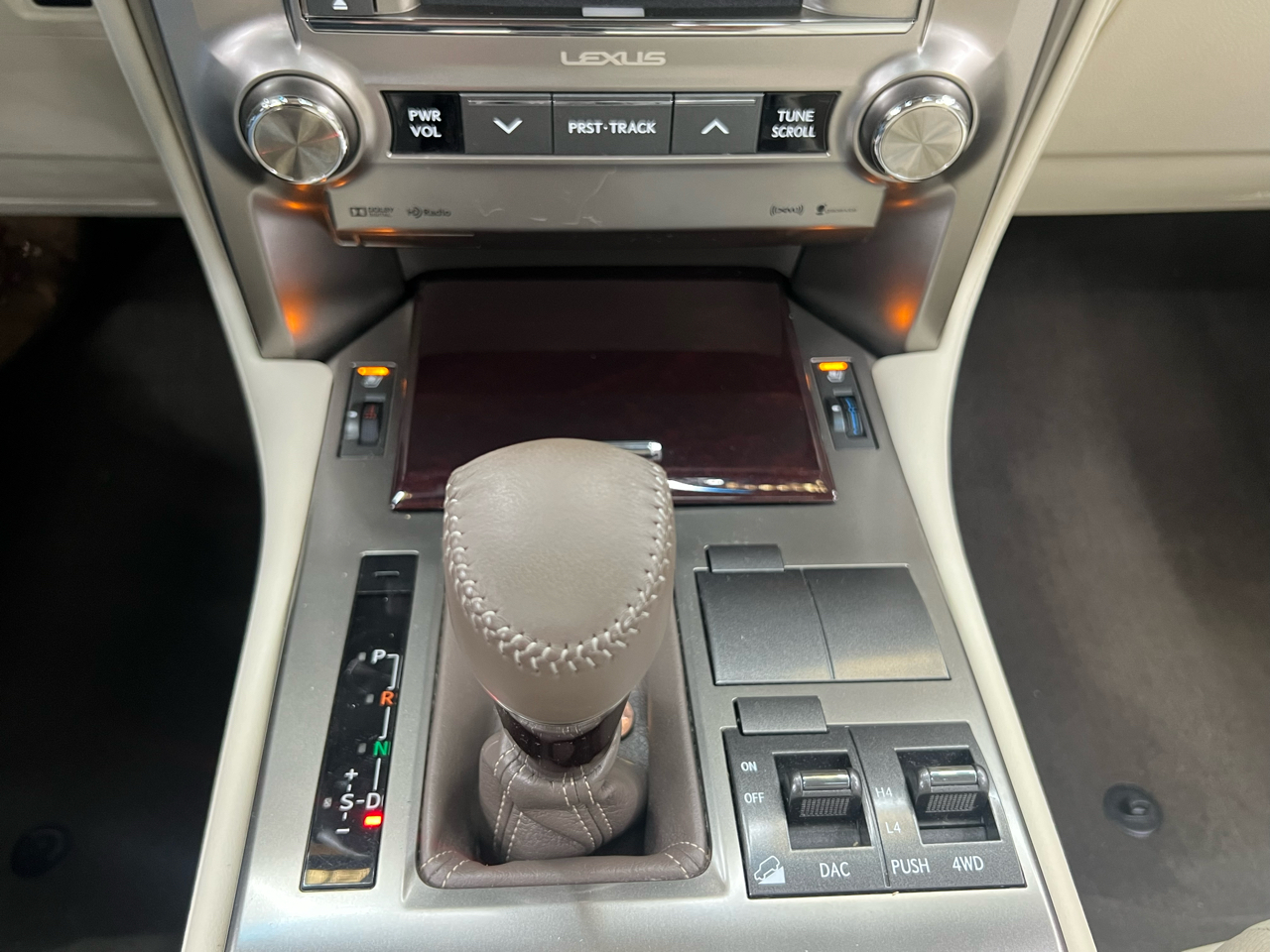 Lexus GX 460 Premium 4D SUV 4WD 2014