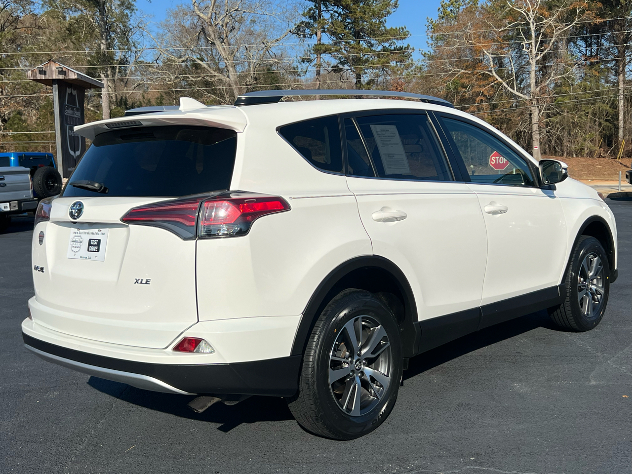 Toyota RAV4 XLE FWD 2016
