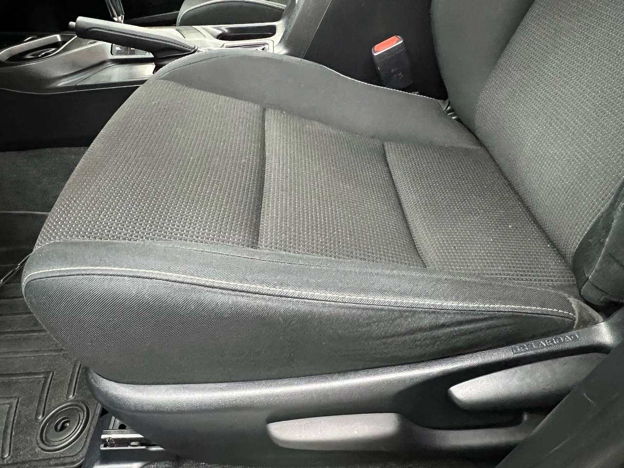 Toyota RAV4 XLE FWD 2016