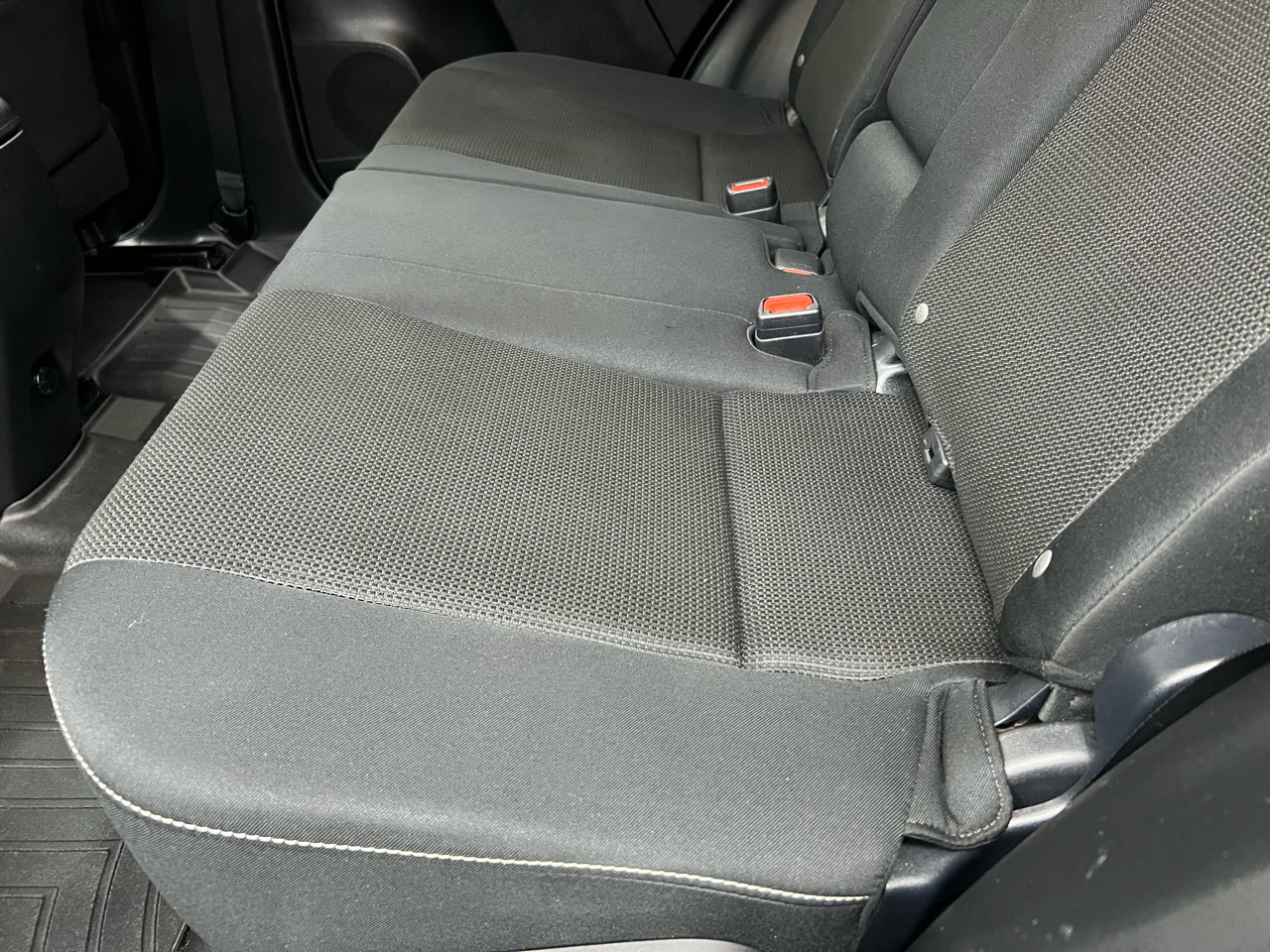 Toyota RAV4 XLE FWD 2016