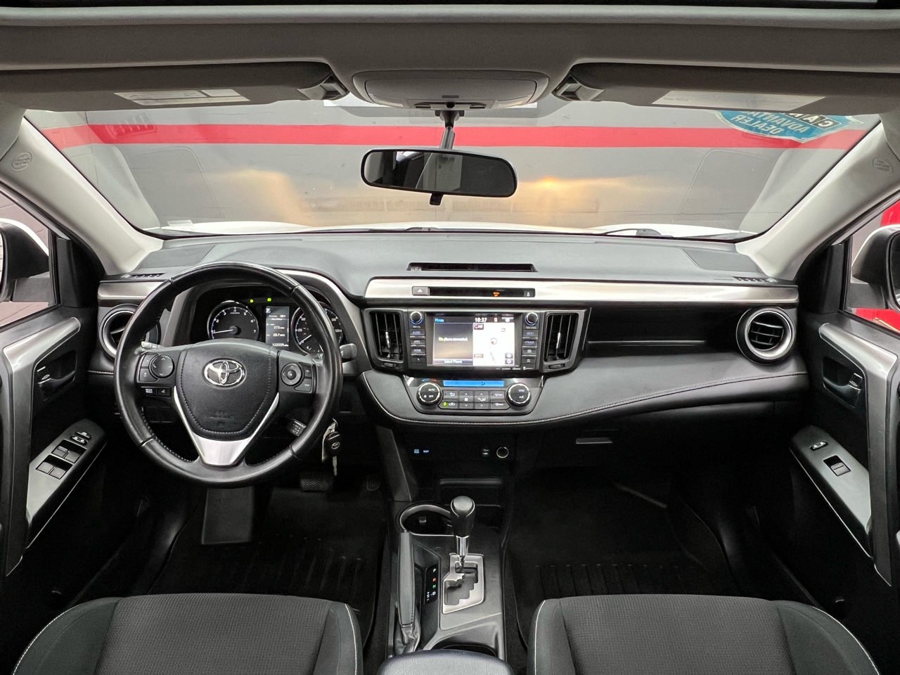 Toyota RAV4 XLE FWD 2016