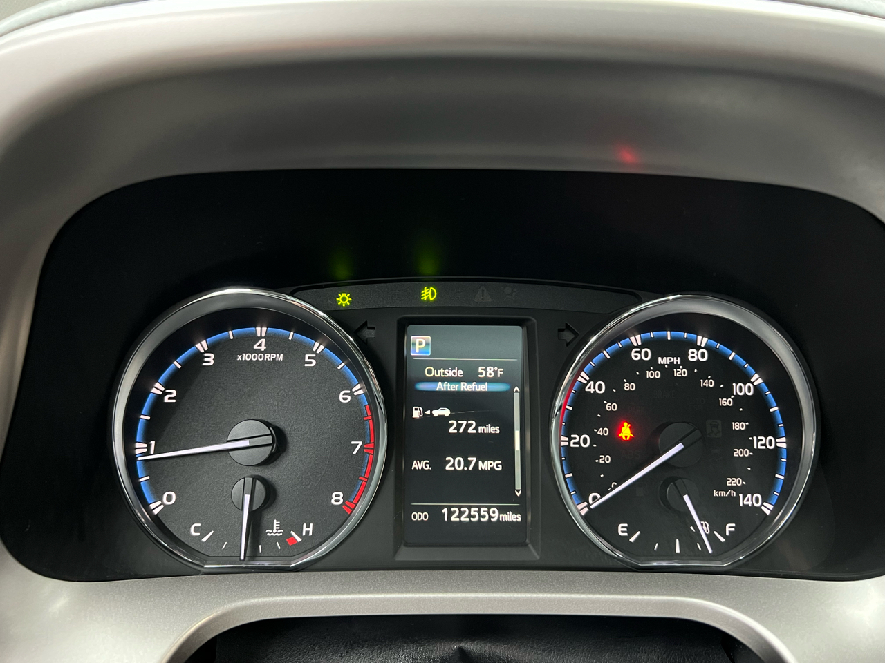 Toyota RAV4 XLE FWD 2016