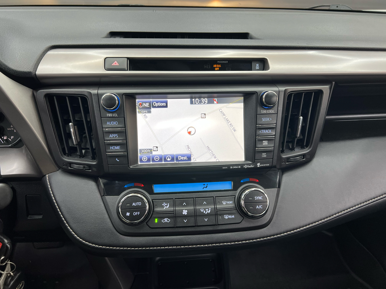 Toyota RAV4 XLE FWD 2016