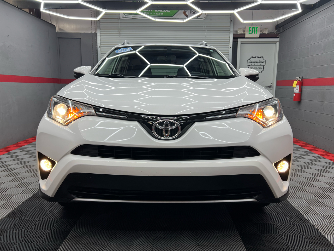Toyota RAV4 XLE FWD 2016