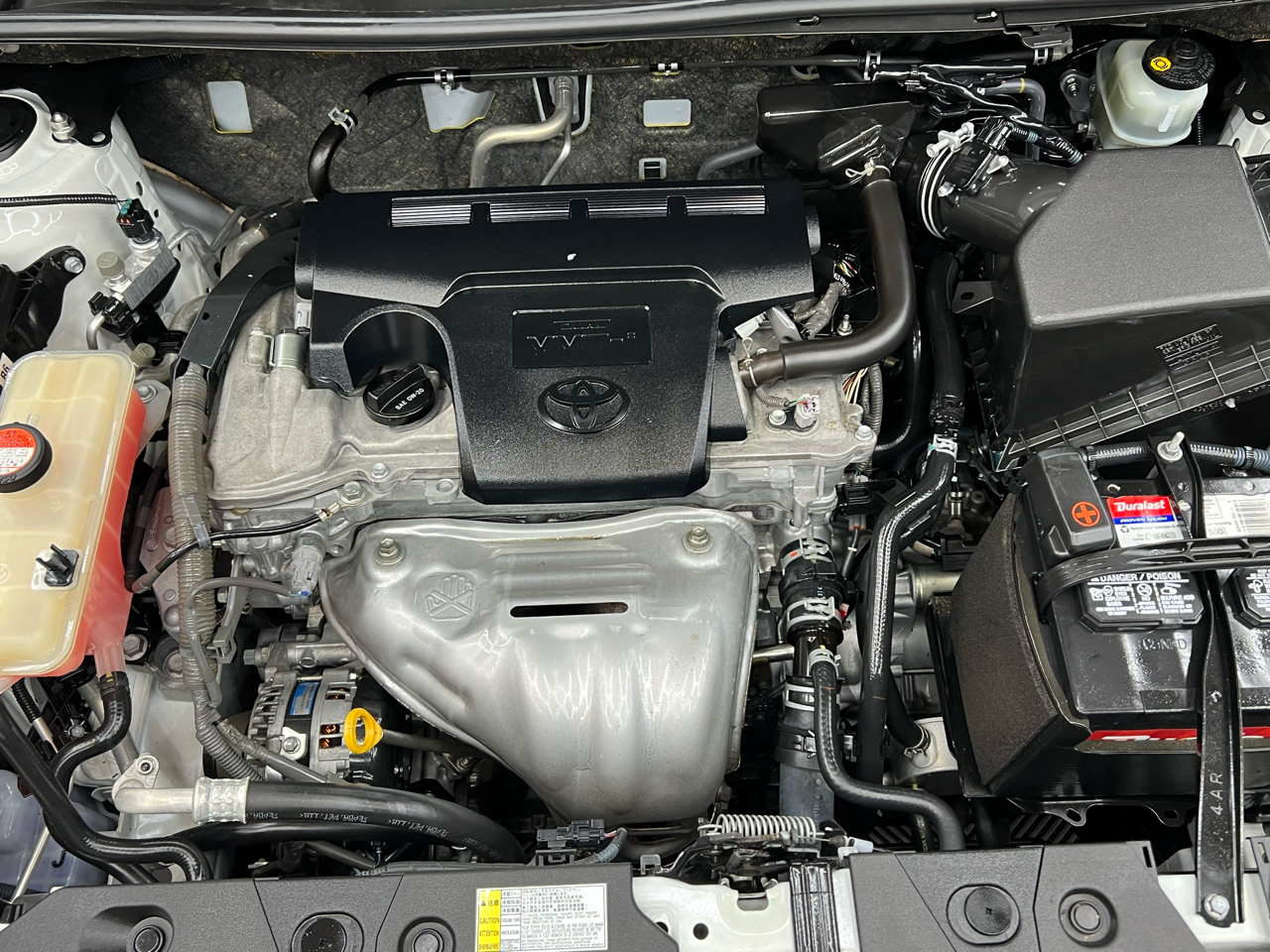 Toyota RAV4 XLE FWD 2016