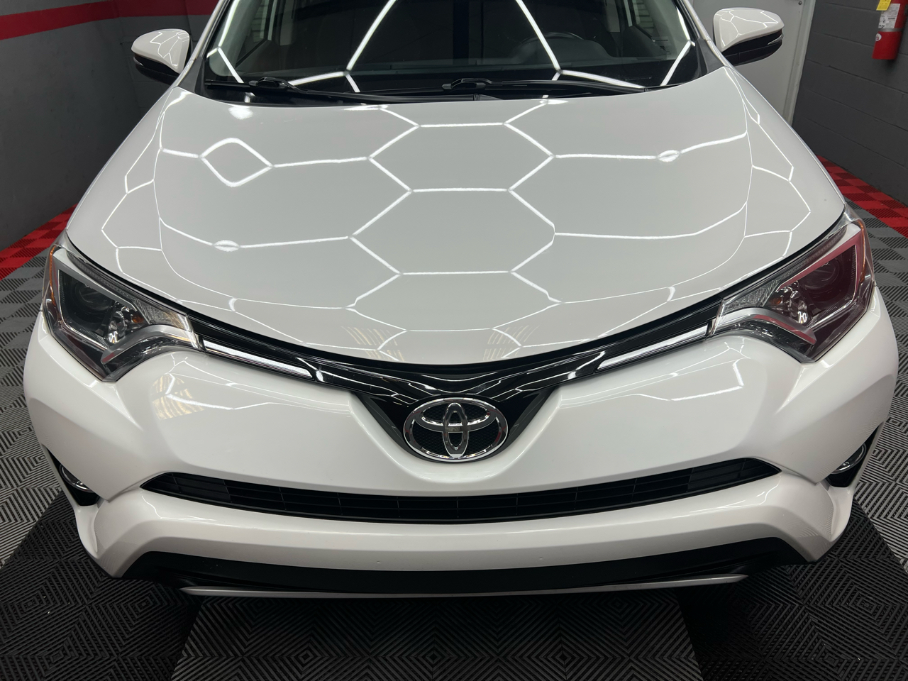 Toyota RAV4 XLE FWD 2016