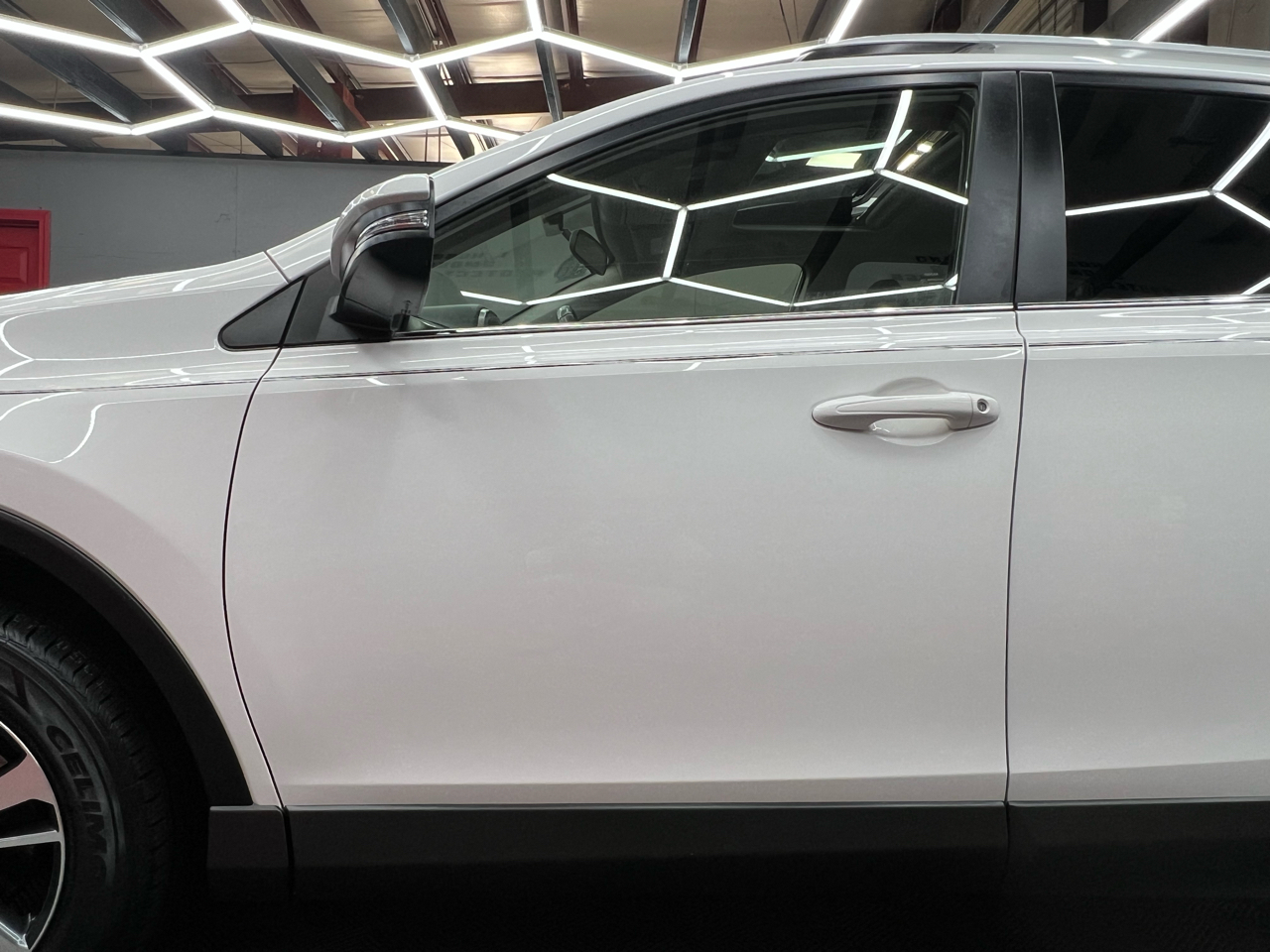 Toyota RAV4 XLE FWD 2016