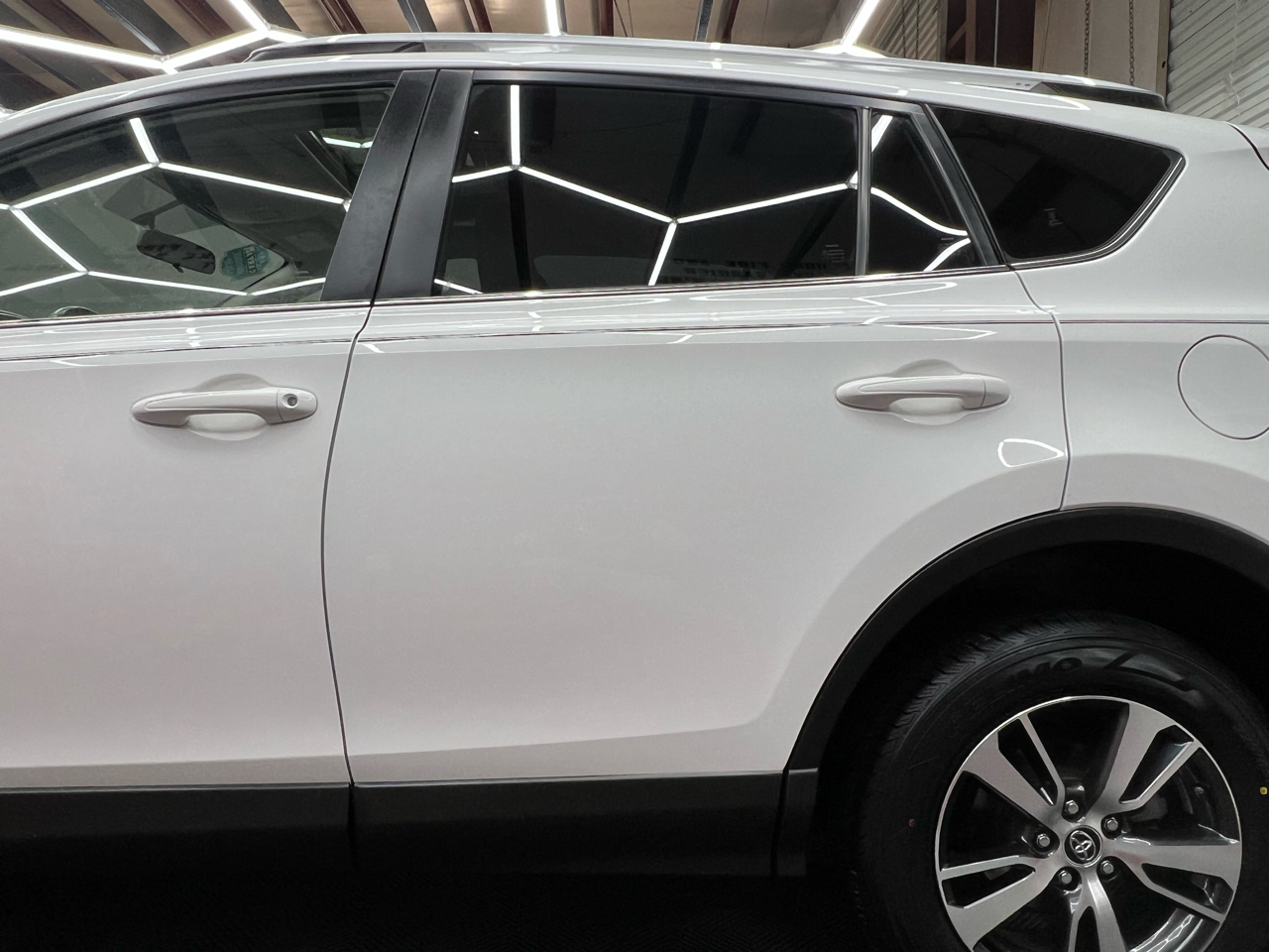 Toyota RAV4 XLE FWD 2016