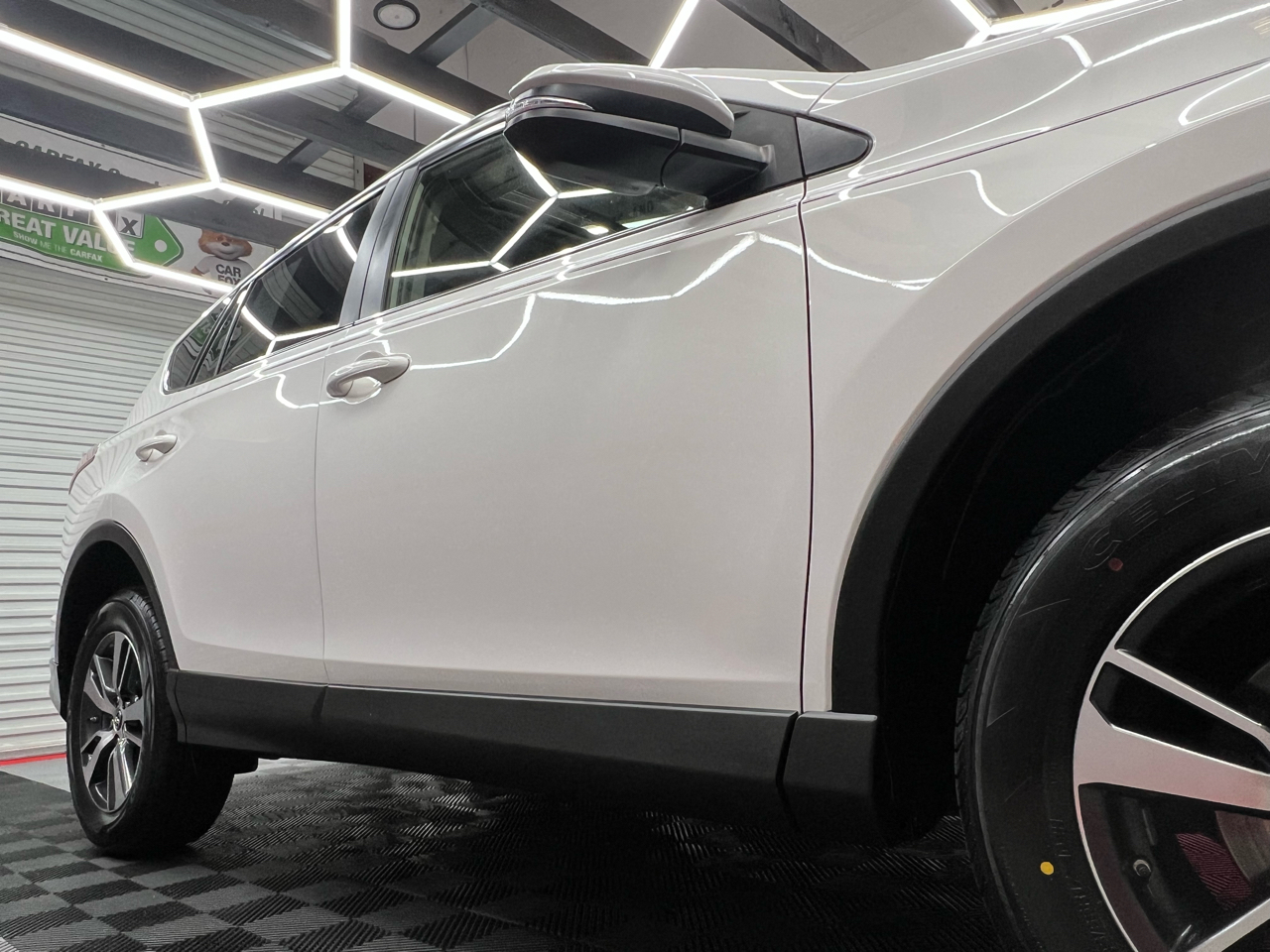 Toyota RAV4 XLE FWD 2016