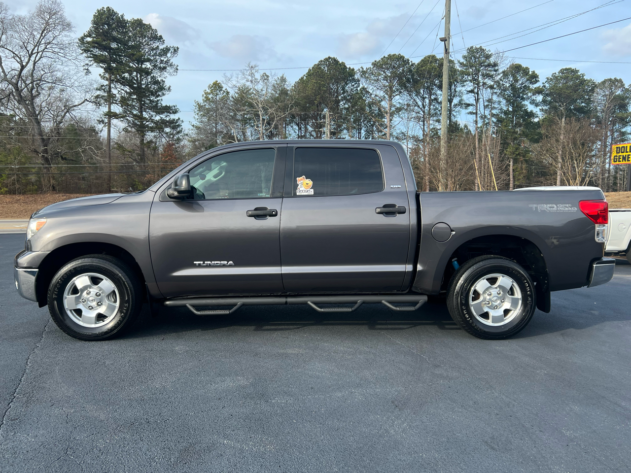 Toyota Tundra Tundra-Grade CrewMax 4.6L 2WD 2012