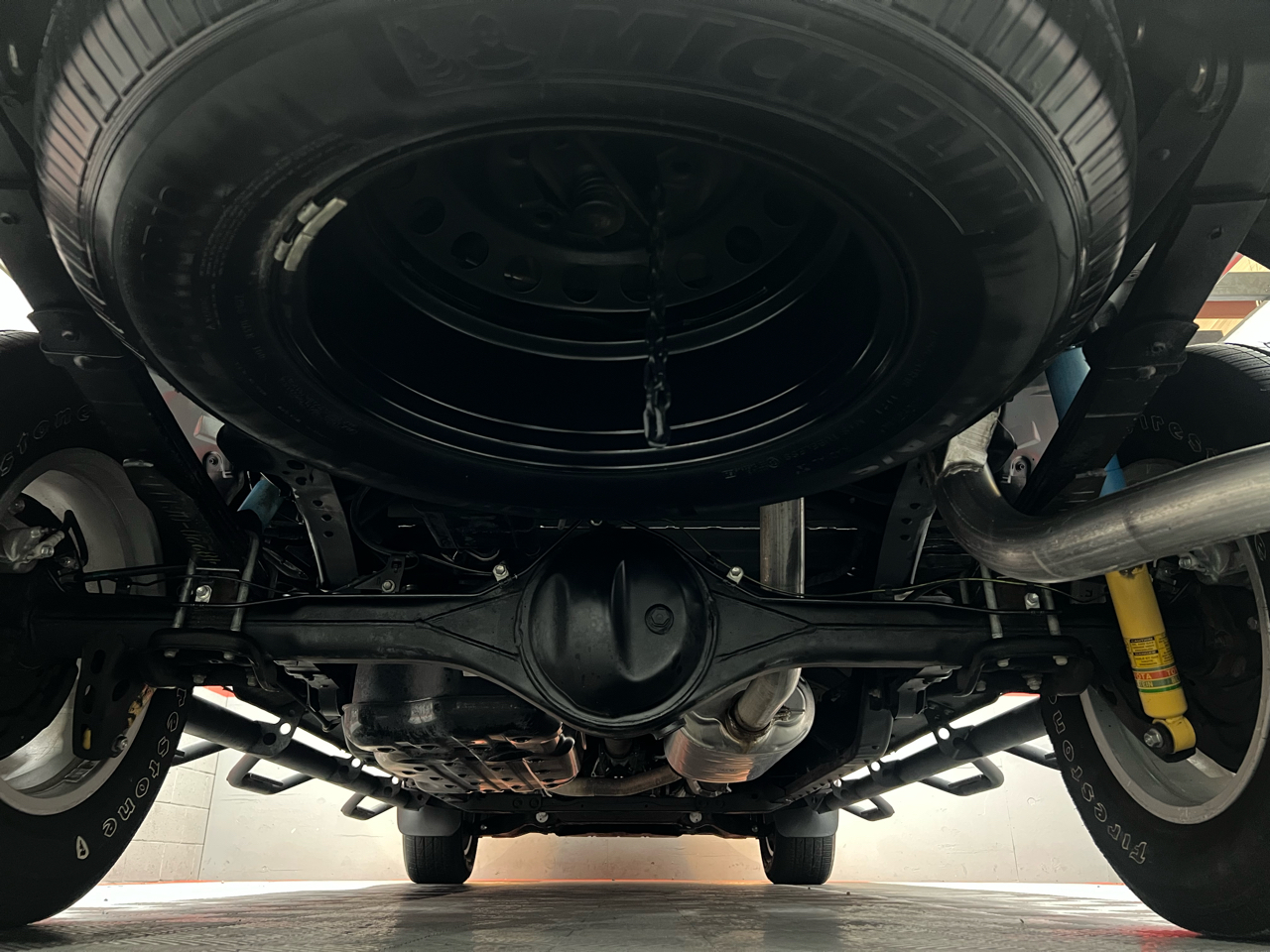 Toyota Tundra Tundra-Grade CrewMax 4.6L 2WD 2012