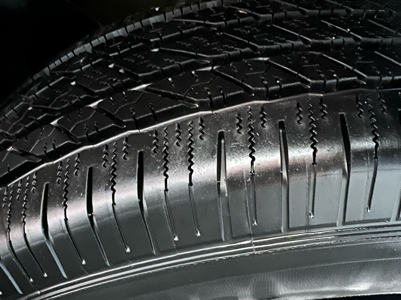 Toyota Tundra Tundra-Grade CrewMax 4.6L 2WD 2012