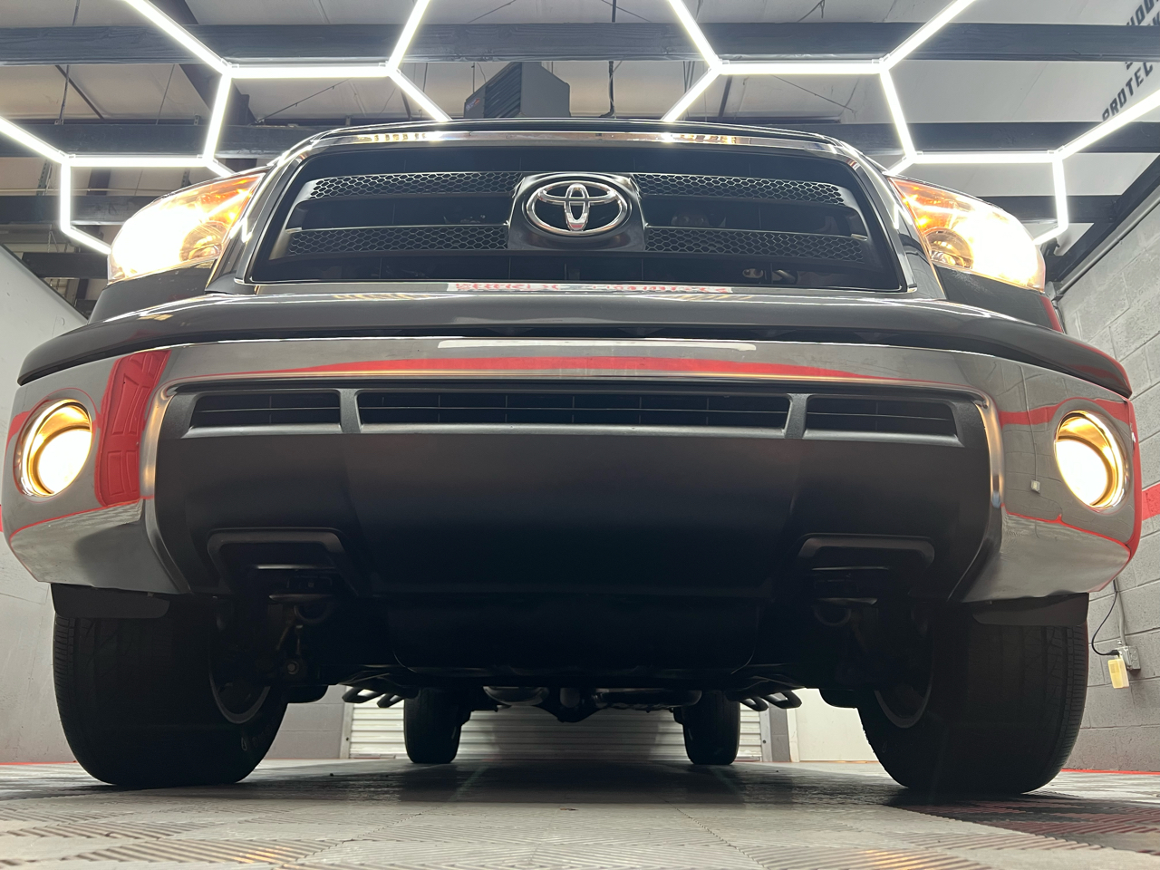 Toyota Tundra Tundra-Grade CrewMax 4.6L 2WD 2012