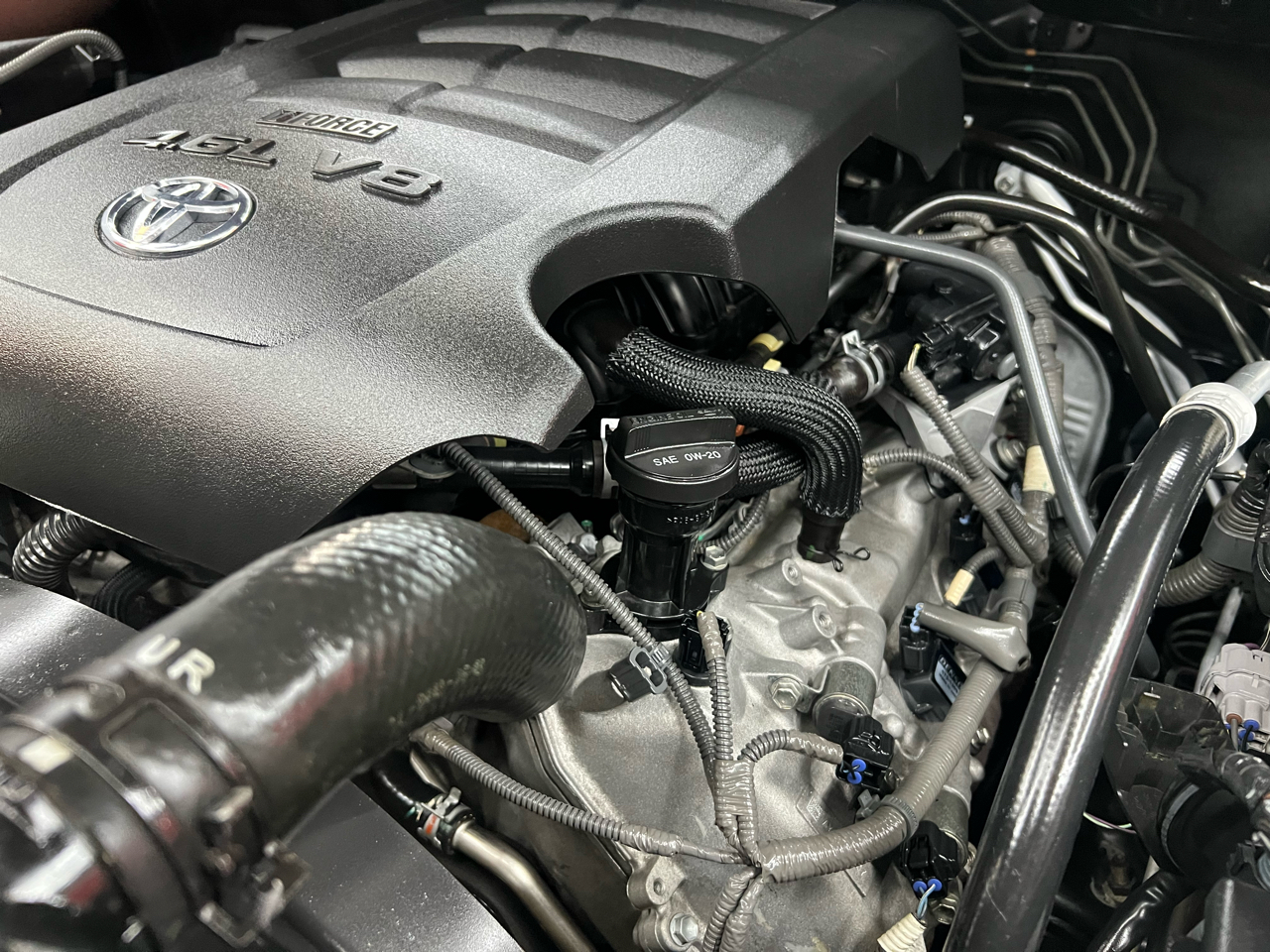 Toyota Tundra Tundra-Grade CrewMax 4.6L 2WD 2012