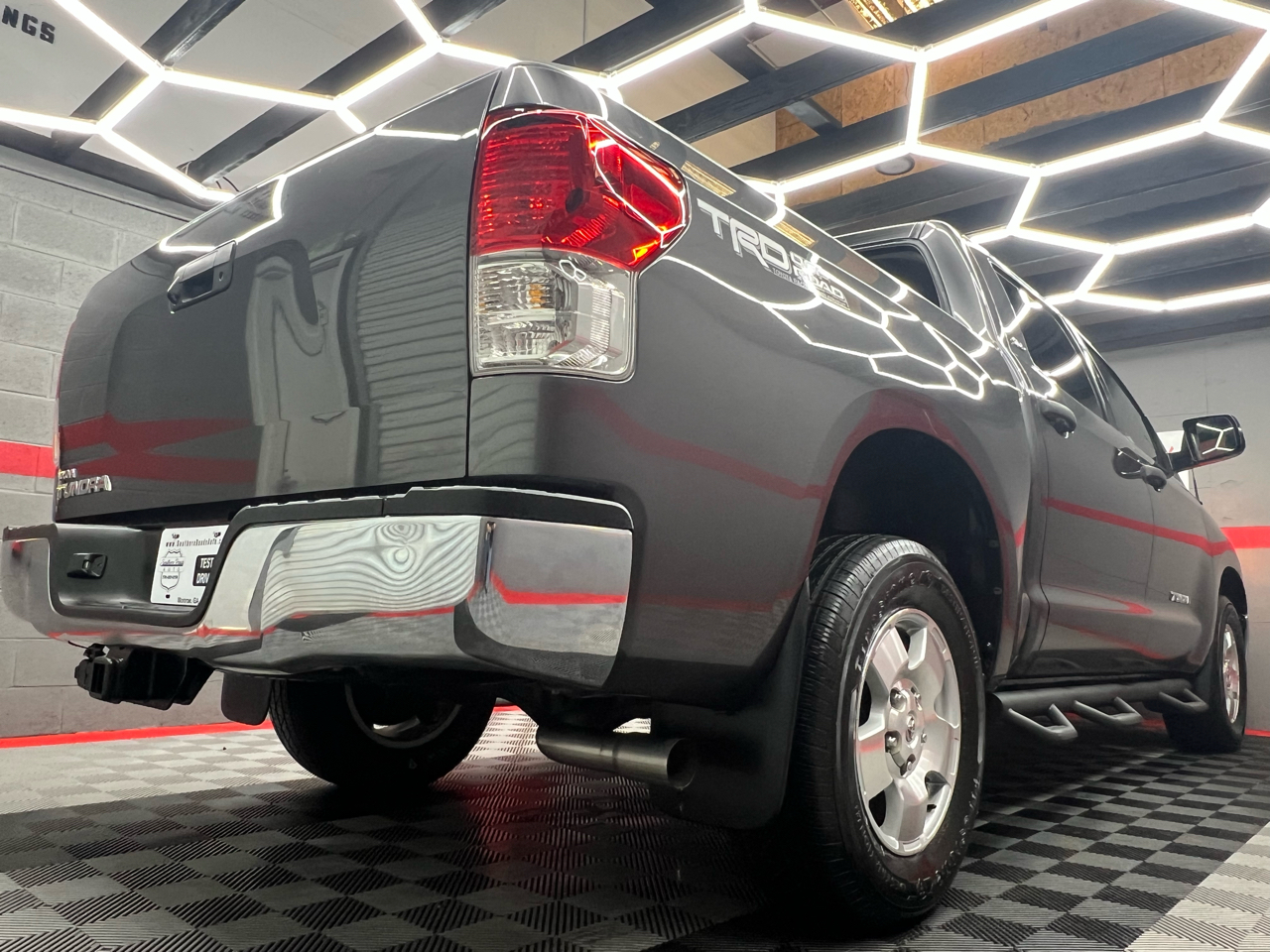 Toyota Tundra Tundra-Grade CrewMax 4.6L 2WD 2012