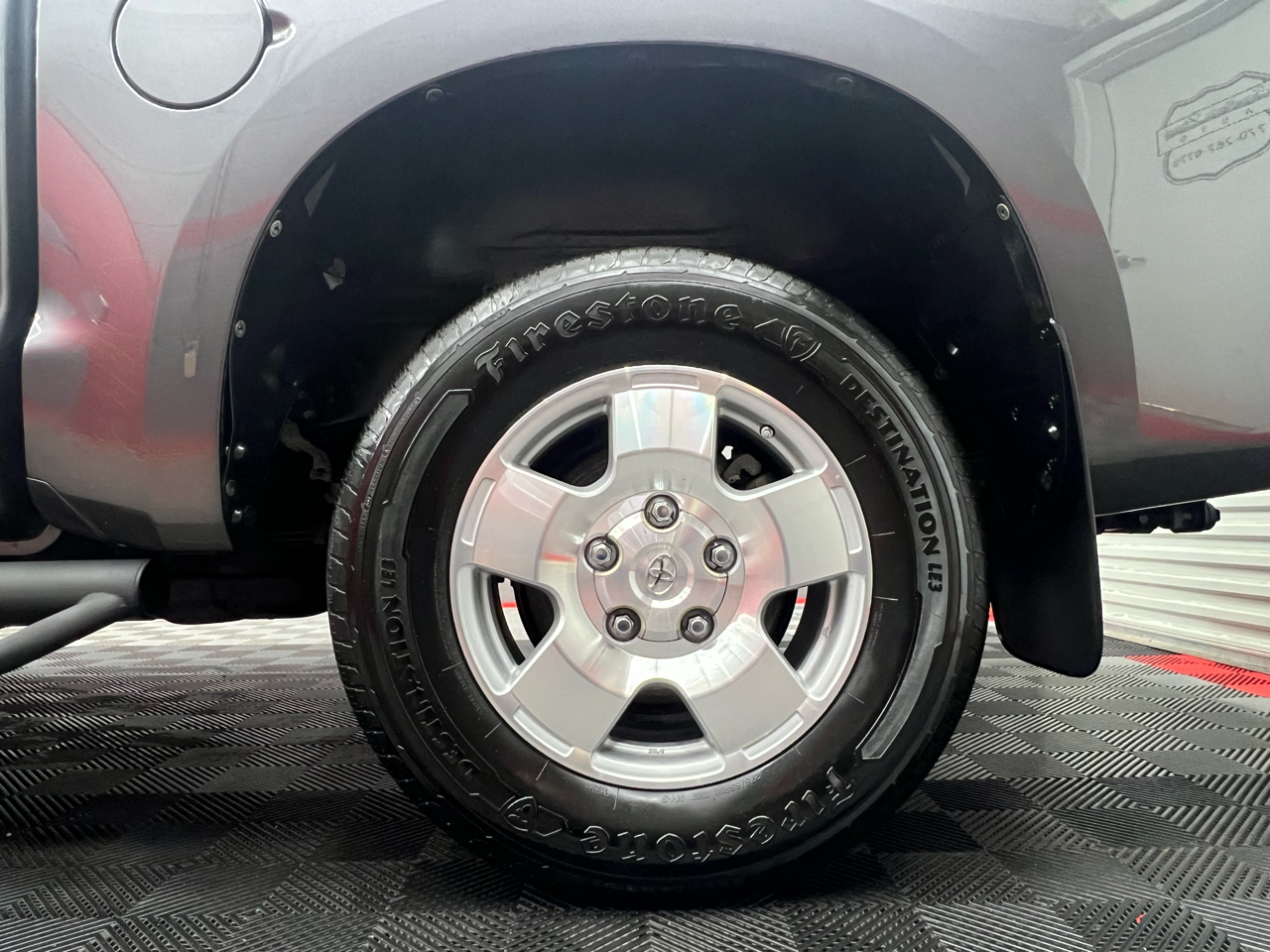 Toyota Tundra Tundra-Grade CrewMax 4.6L 2WD 2012