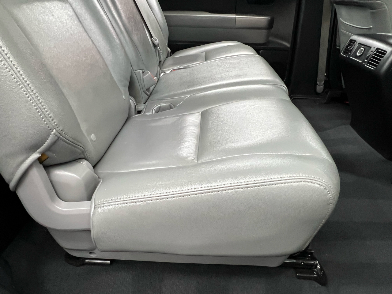 Toyota Tundra Tundra-Grade CrewMax 4.6L 2WD 2012