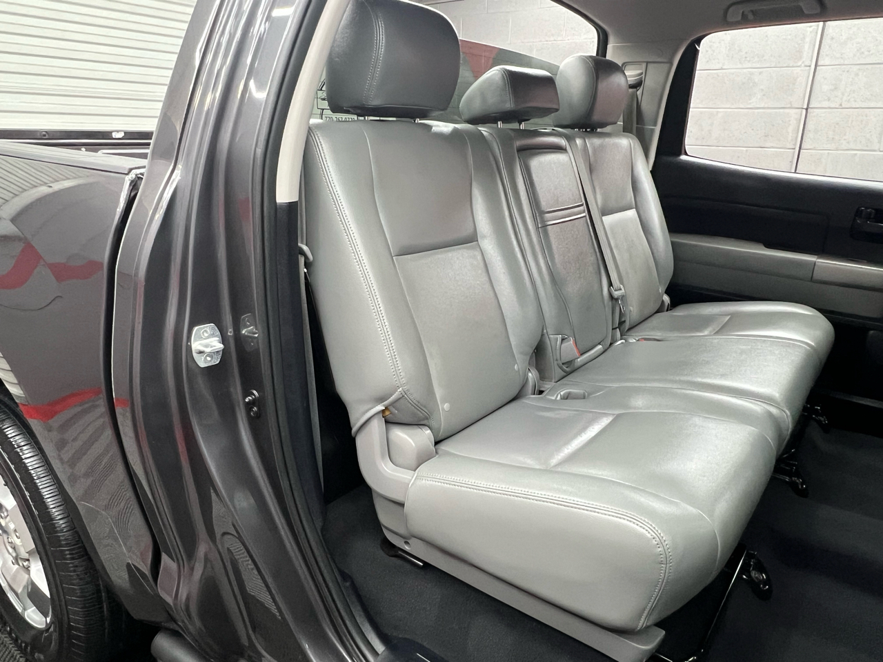 Toyota Tundra Tundra-Grade CrewMax 4.6L 2WD 2012