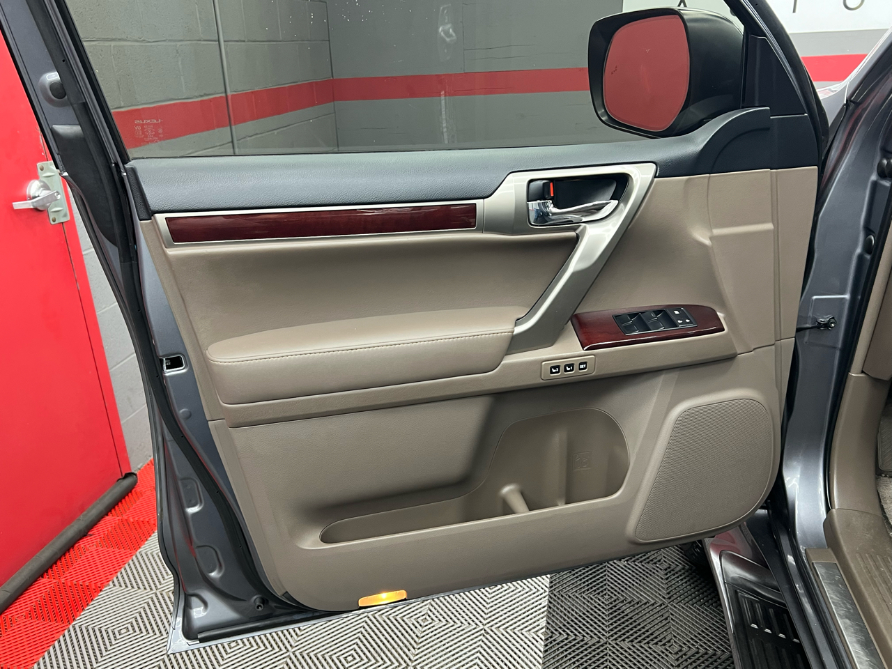 Lexus GX 460 4WD 4dr Premium 2015