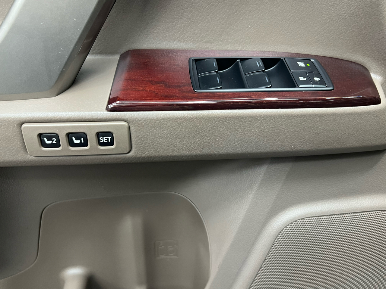 Lexus GX 460 4WD 4dr Premium 2015