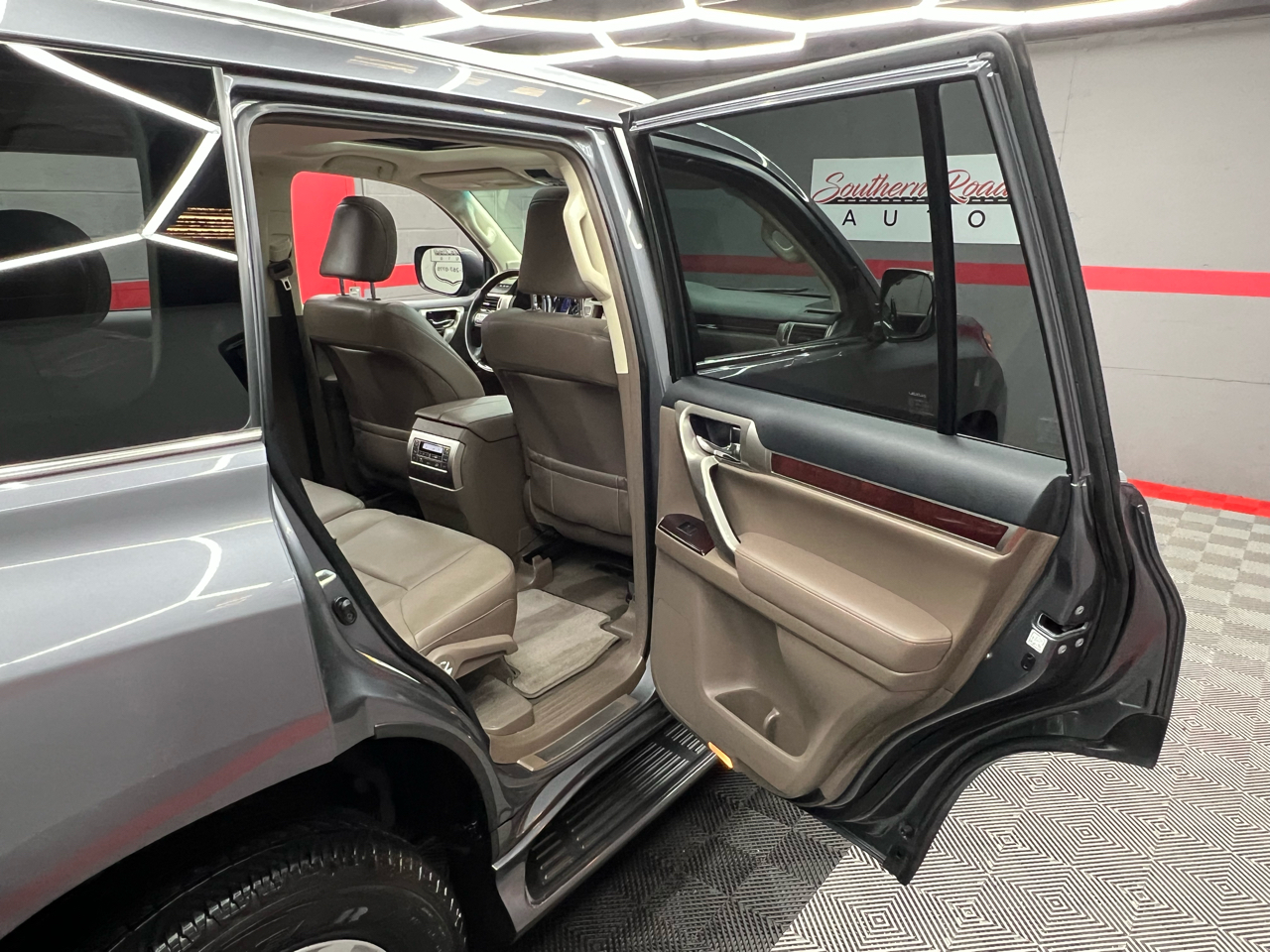 Lexus GX 460 4WD 4dr Premium 2015