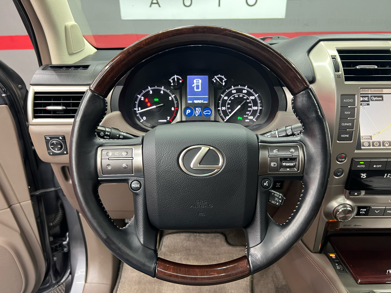 Lexus GX 460 4WD 4dr Premium 2015