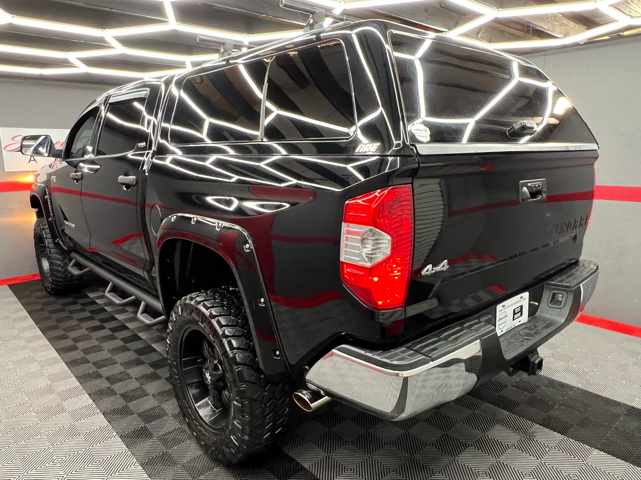 Toyota Tundra SR5 5.7L V8 CrewMax 4WD 2015