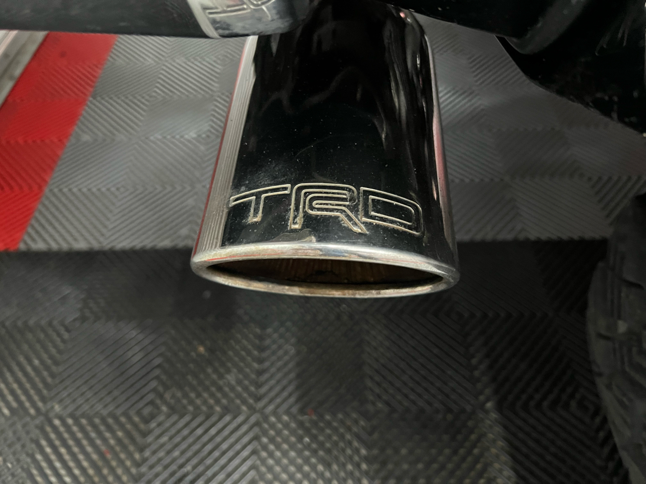 Toyota Tundra SR5 5.7L V8 CrewMax 4WD 2015