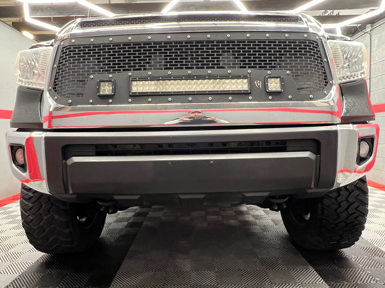 Toyota Tundra SR5 5.7L V8 CrewMax 4WD 2015