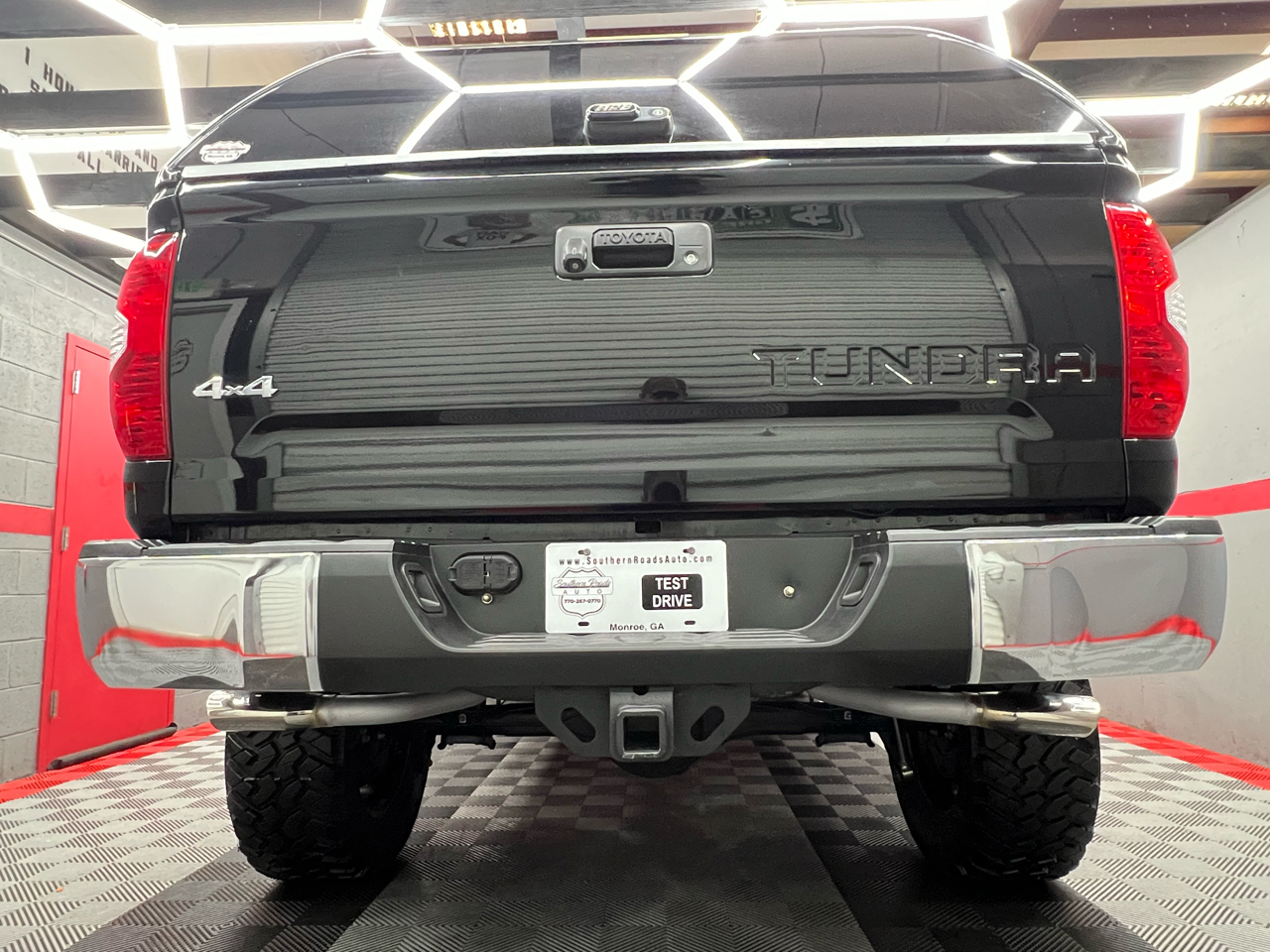 Toyota Tundra SR5 5.7L V8 CrewMax 4WD 2015