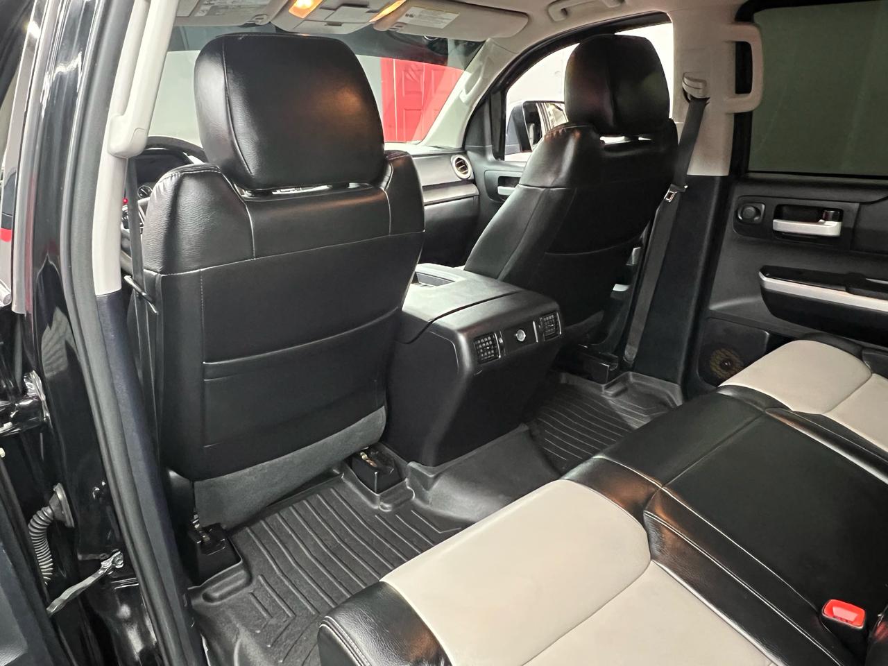 Toyota Tundra SR5 5.7L V8 CrewMax 4WD 2015