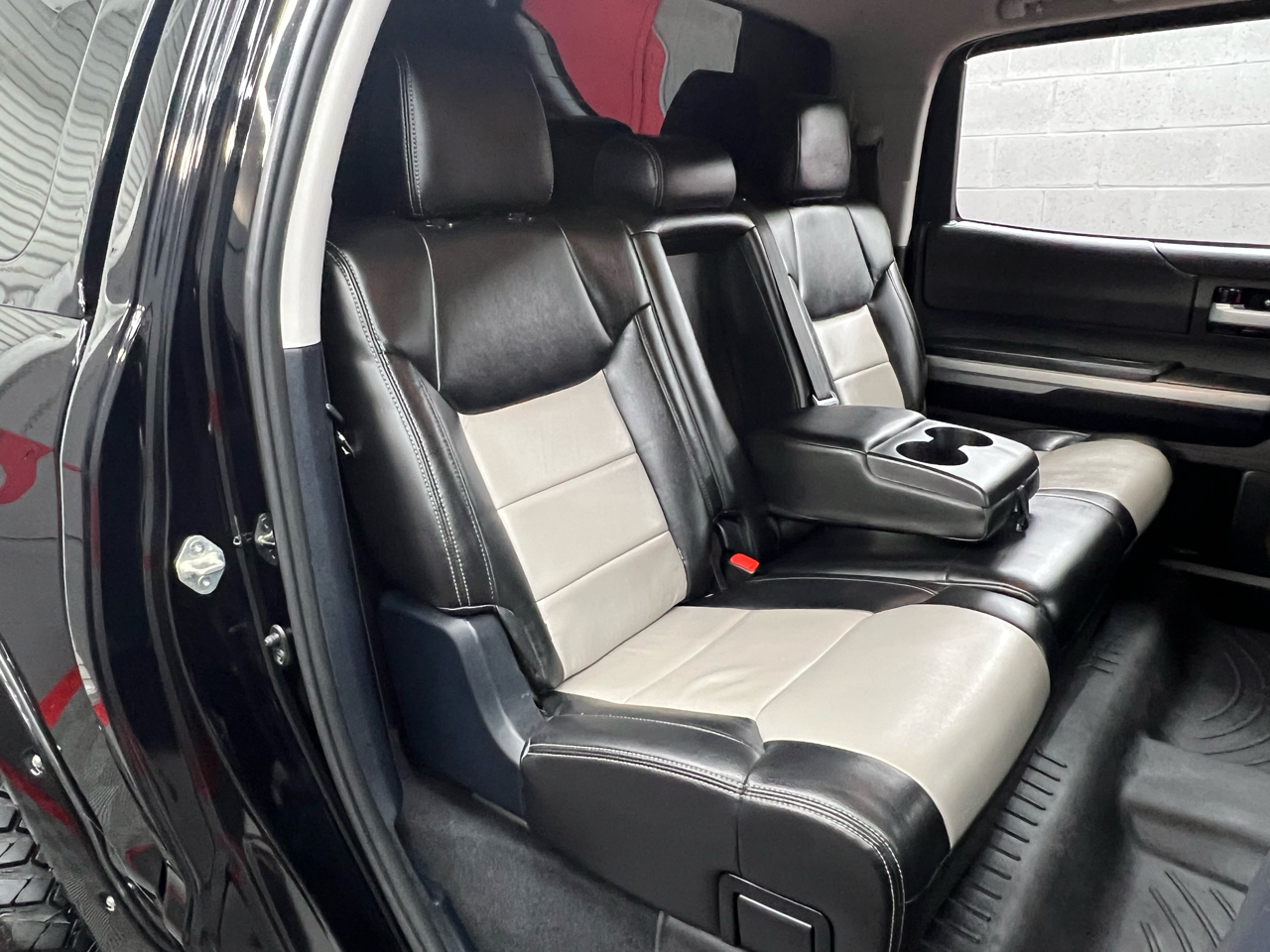 Toyota Tundra SR5 5.7L V8 CrewMax 4WD 2015