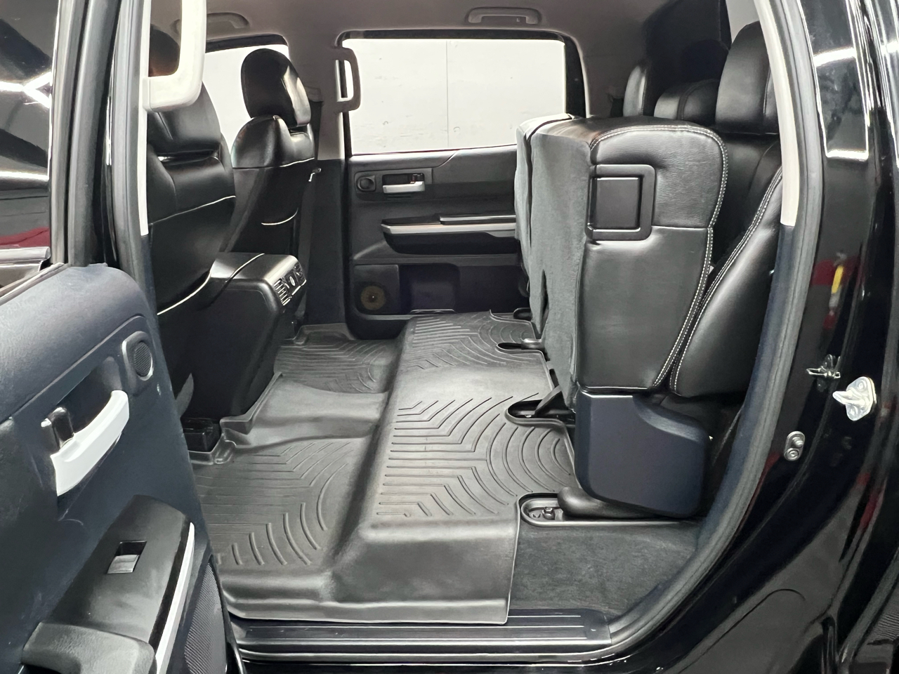 Toyota Tundra SR5 5.7L V8 CrewMax 4WD 2015