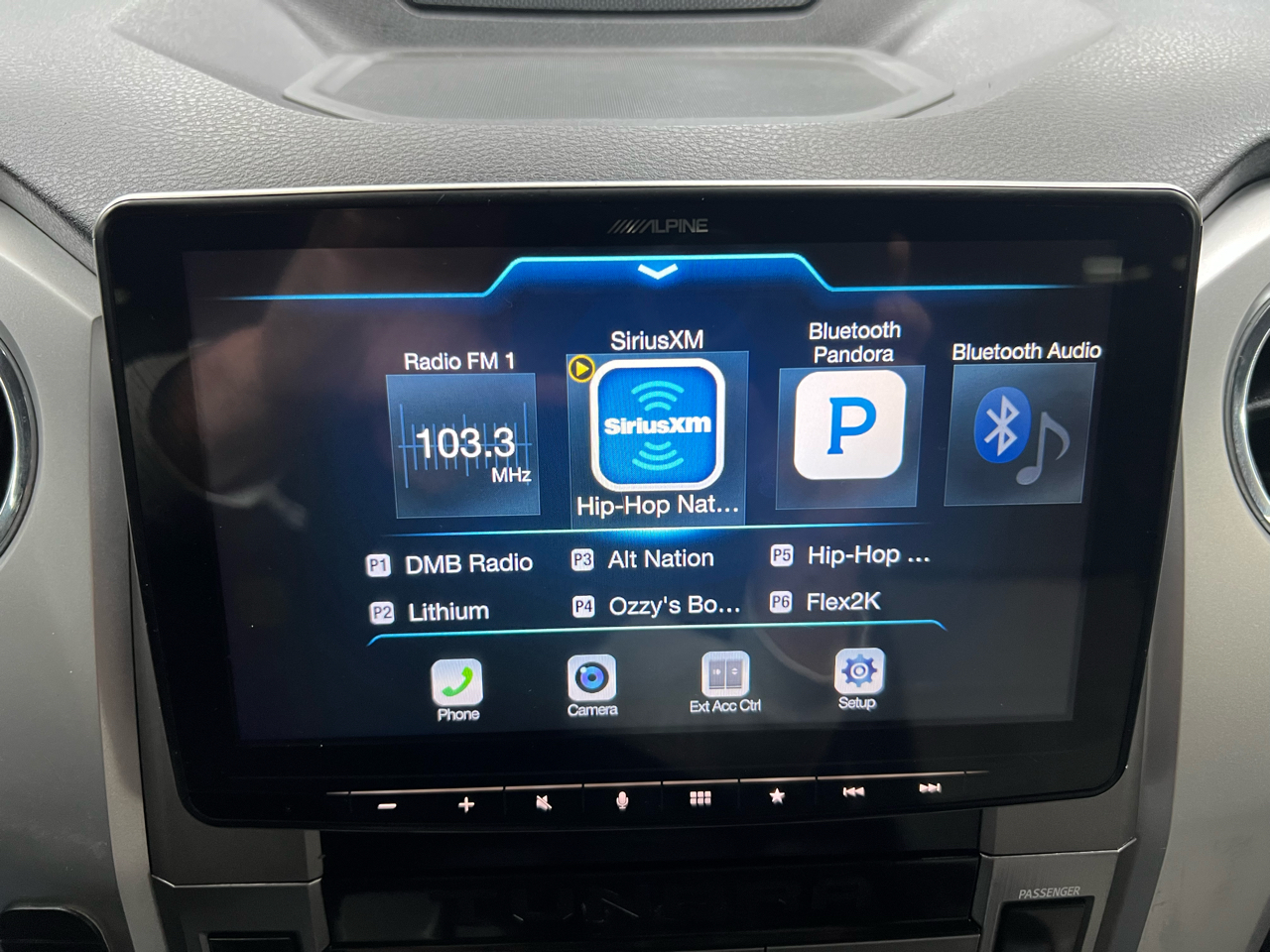 Toyota Tundra SR5 5.7L V8 CrewMax 4WD 2015