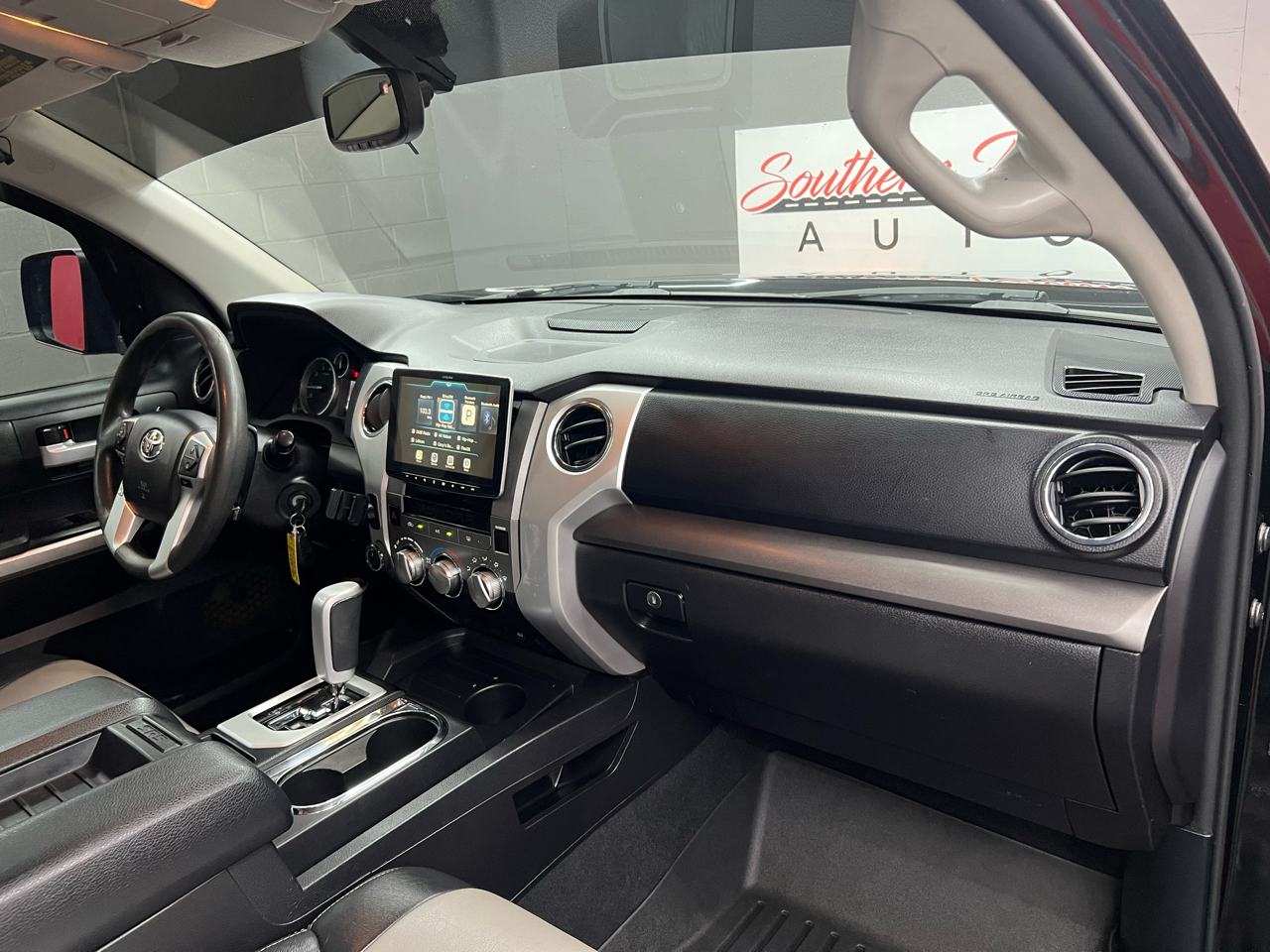 Toyota Tundra SR5 5.7L V8 CrewMax 4WD 2015